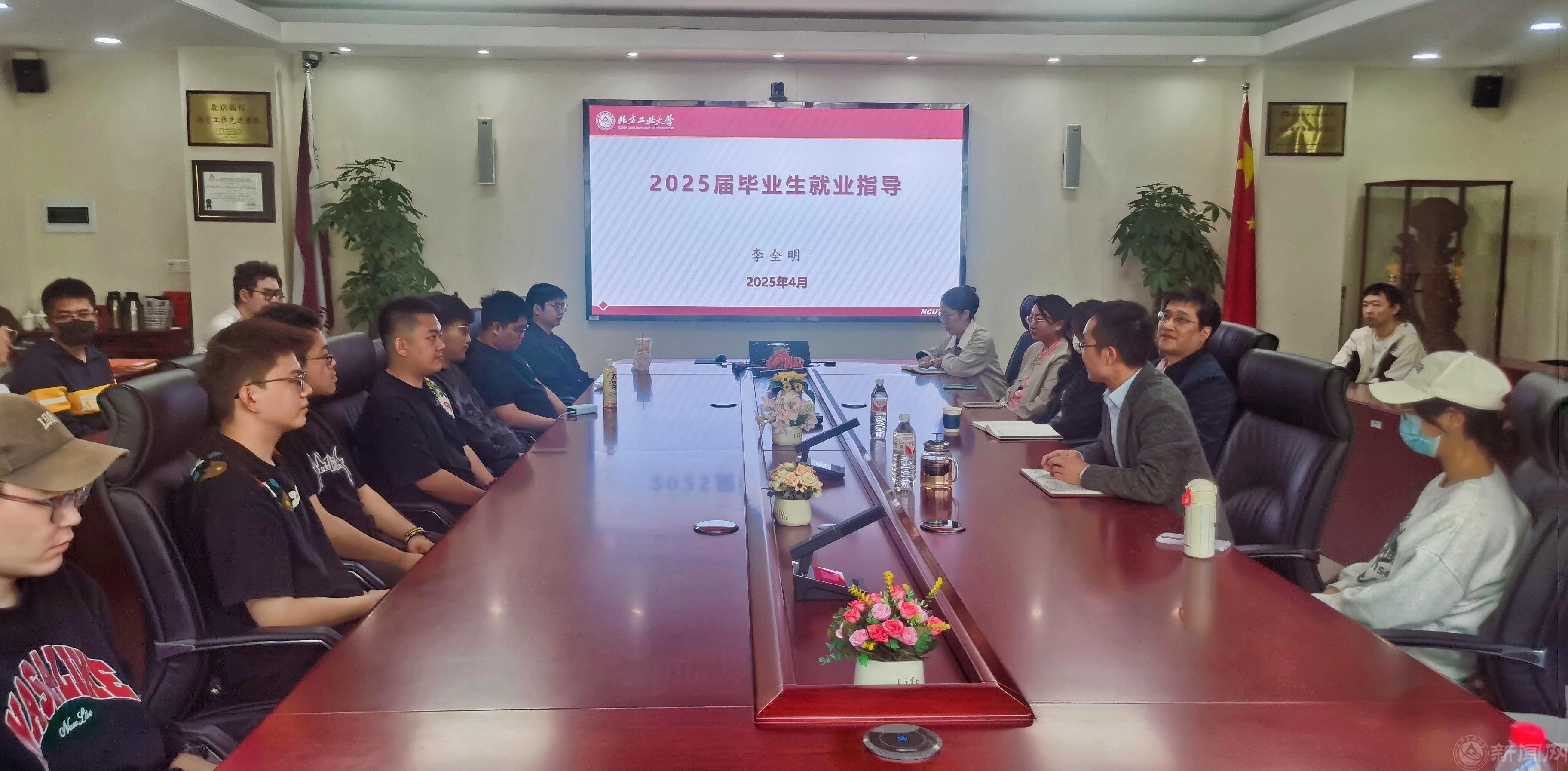 63ff8ebe1f6f8b9694f86ba75254060.jpg 63ff8ebe1f6f8b9694f86ba75254060.jpg